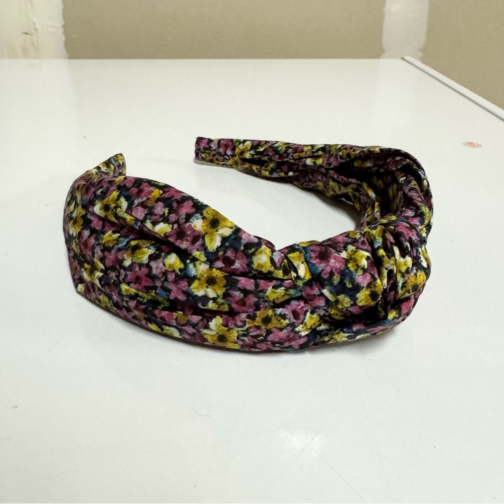 Brand new J.Crew Knot Headband Black pink flowers